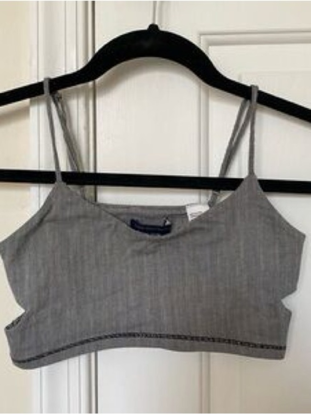 Women’s American Eagle Outfitters Gray Strappy Crop Tank Size Medium